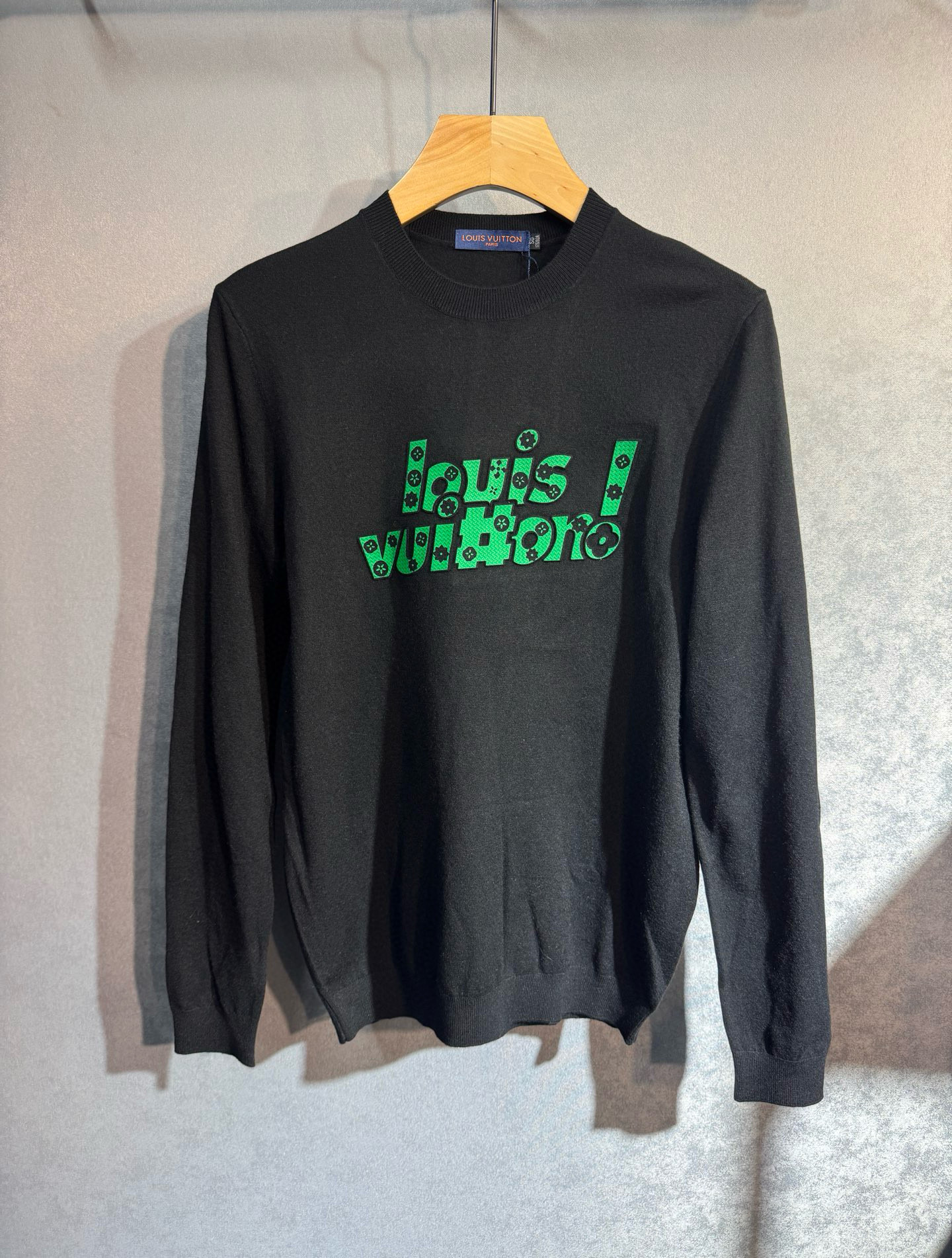 루이비통 4컬러 남자 니트