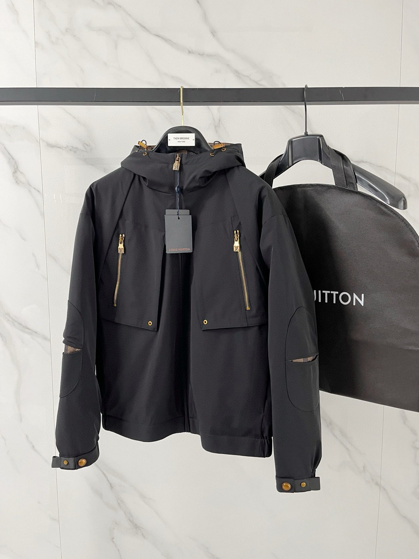 루이비통 남자 패딩