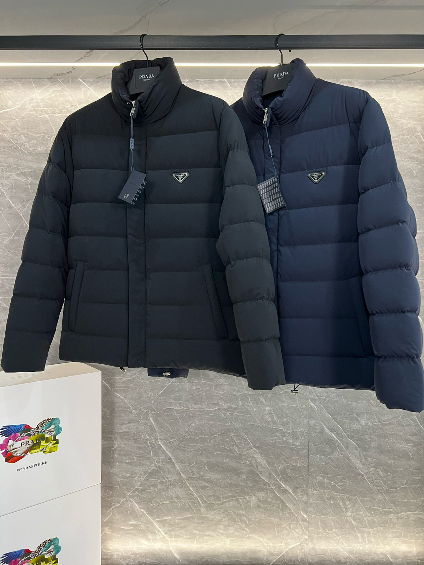 프라다 2컬러 남녀공용 패딩