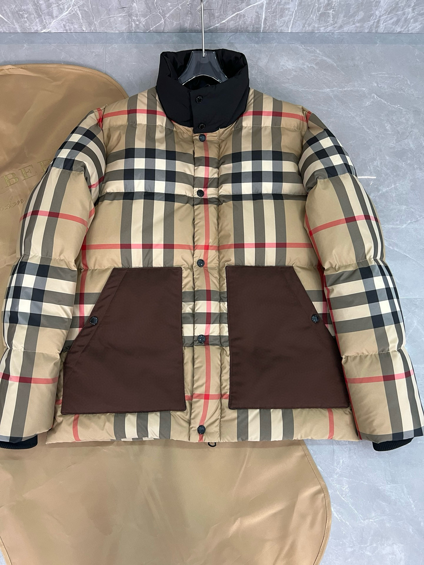 버버리 남녀공용 패딩
