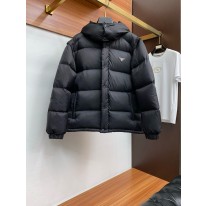 프라다 남자 패딩