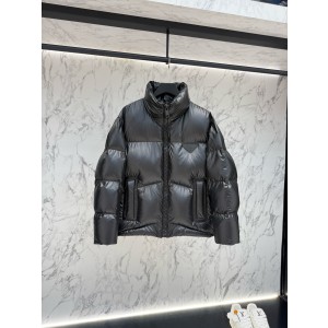 프라다 남자 패딩