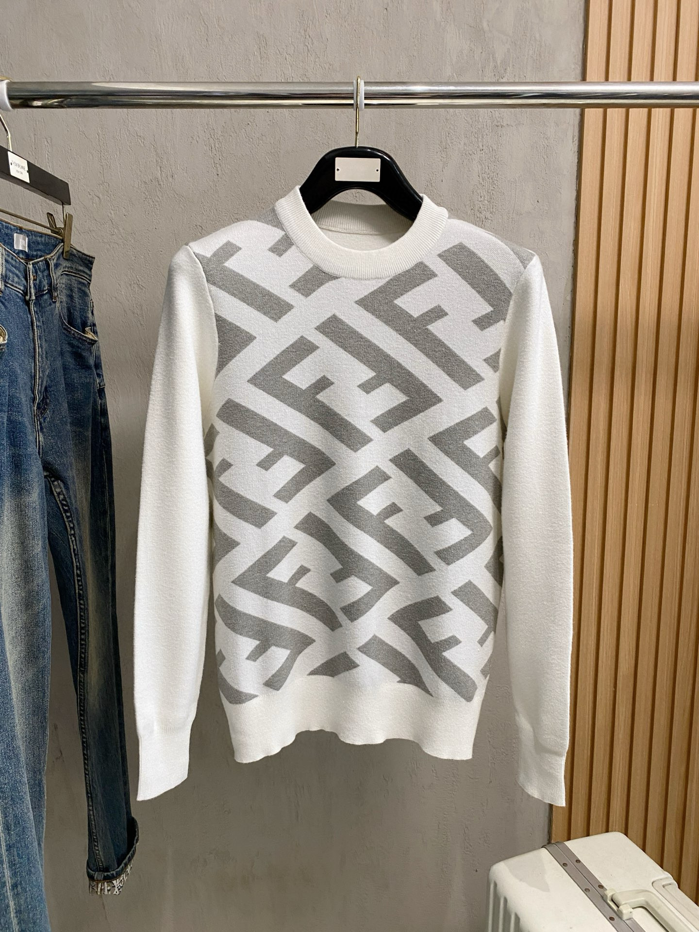 펜디 남자 니트