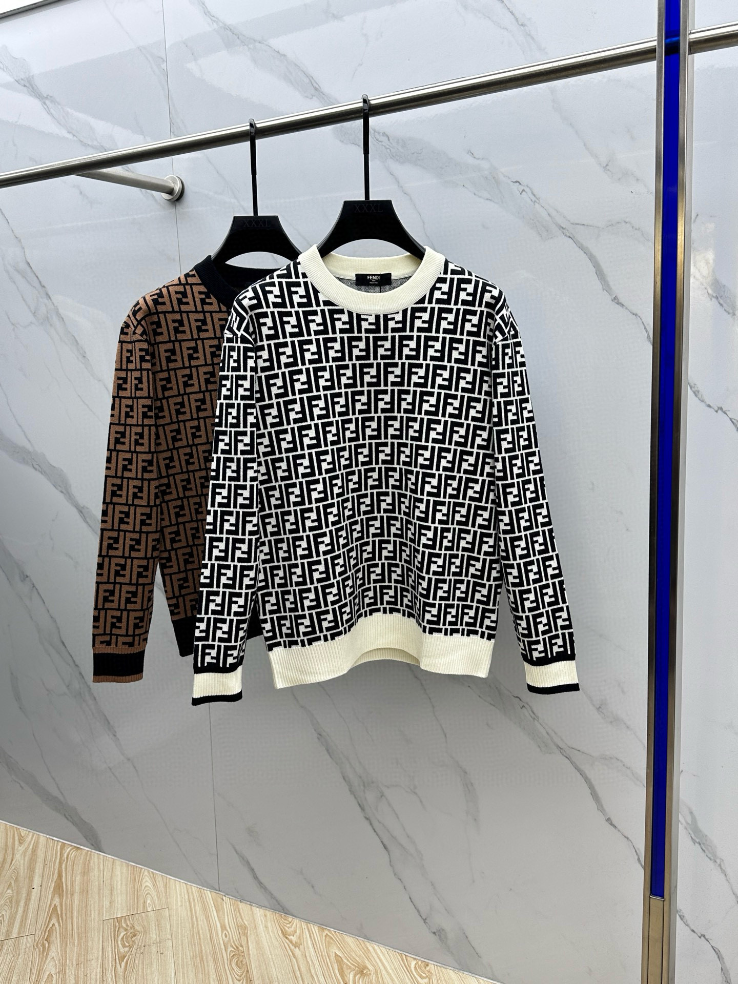 펜디 남자 니트