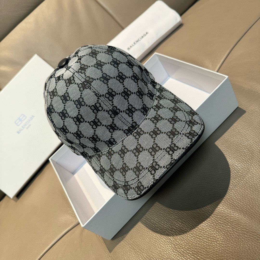 발렌시아가 모자