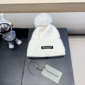 발렌시아가 겨울 모자