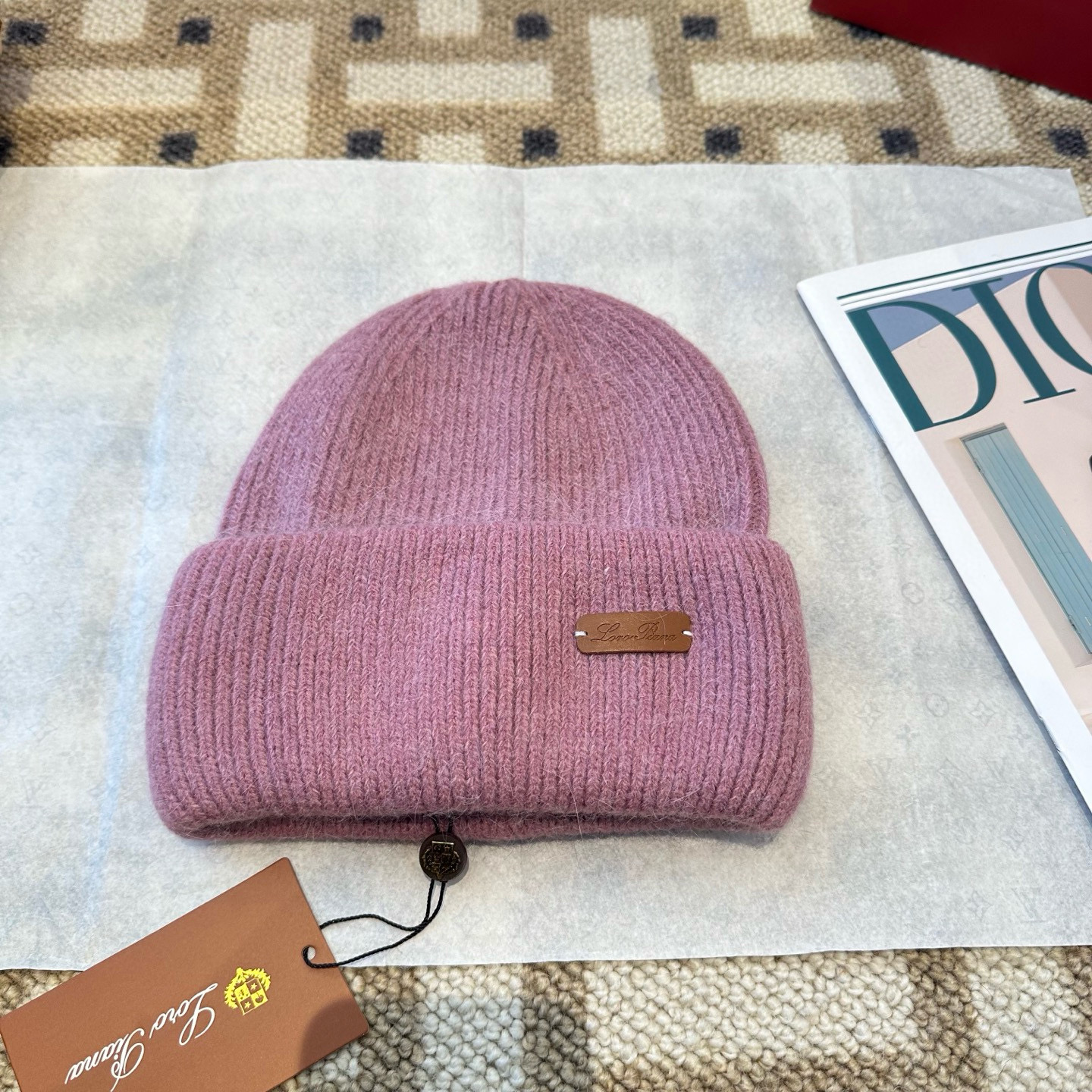 로로피아나 겨울 모자