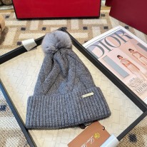 로로피아나 겨울 모자