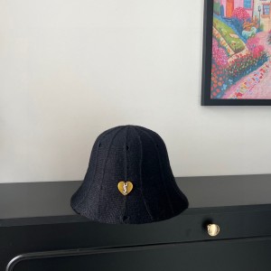 생로랑 겨울 모자