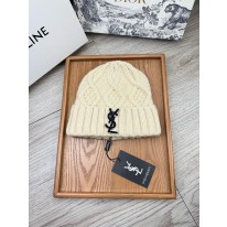 생로랑 겨울 모자