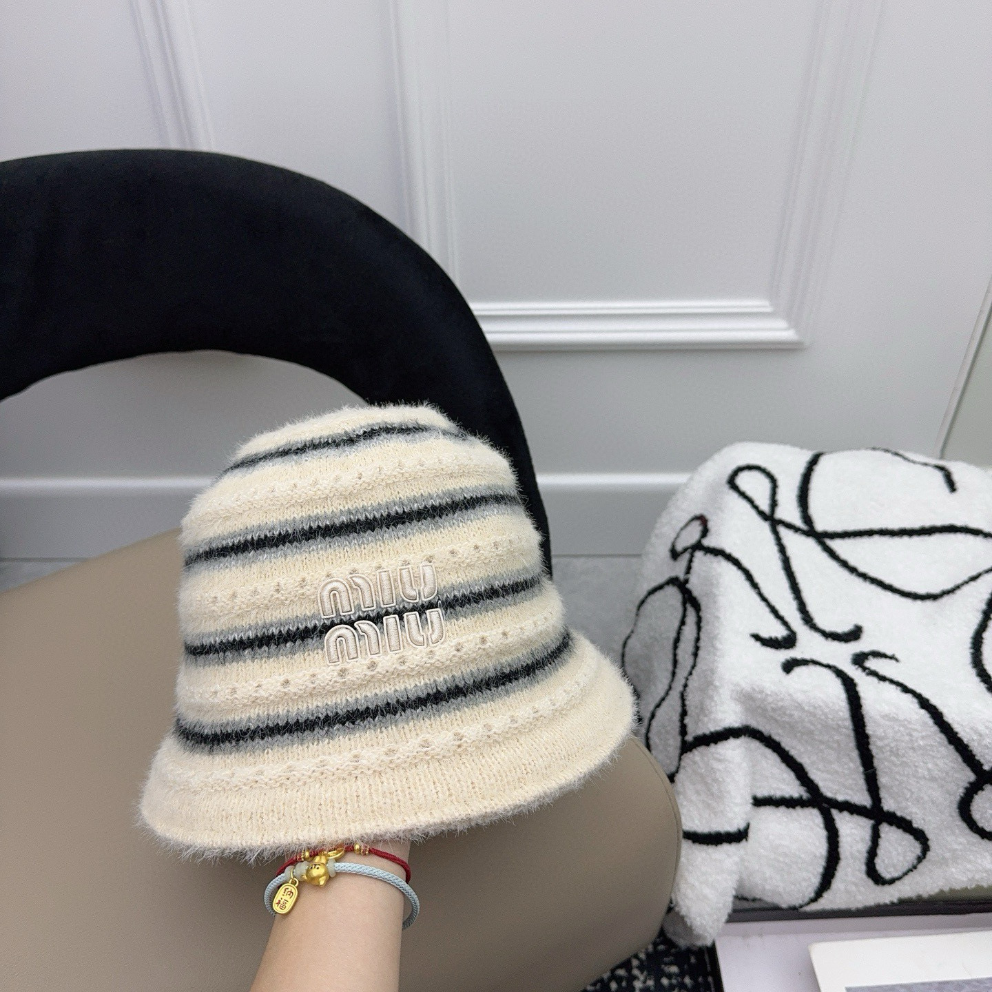 미우미우 겨울 모자