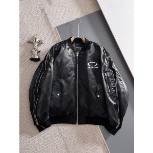 발렌시아가 남자 패딩