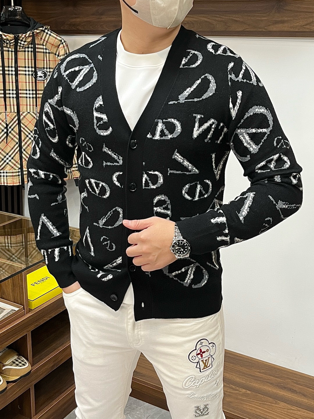 발렌티노 남자 가디건