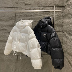 프라다 2컬러 여자 패딩
