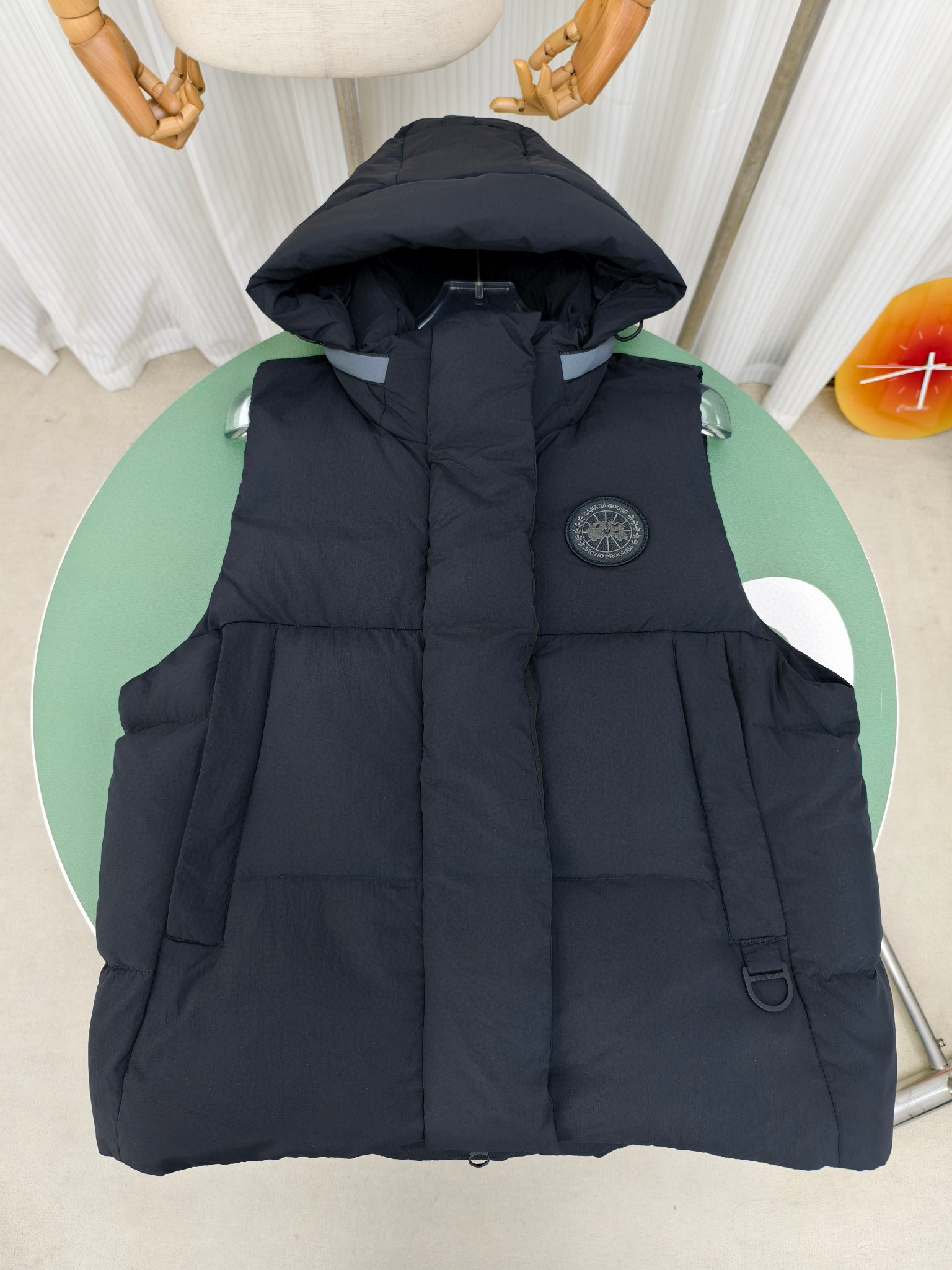 캐나다구스 남녀공용 조끼