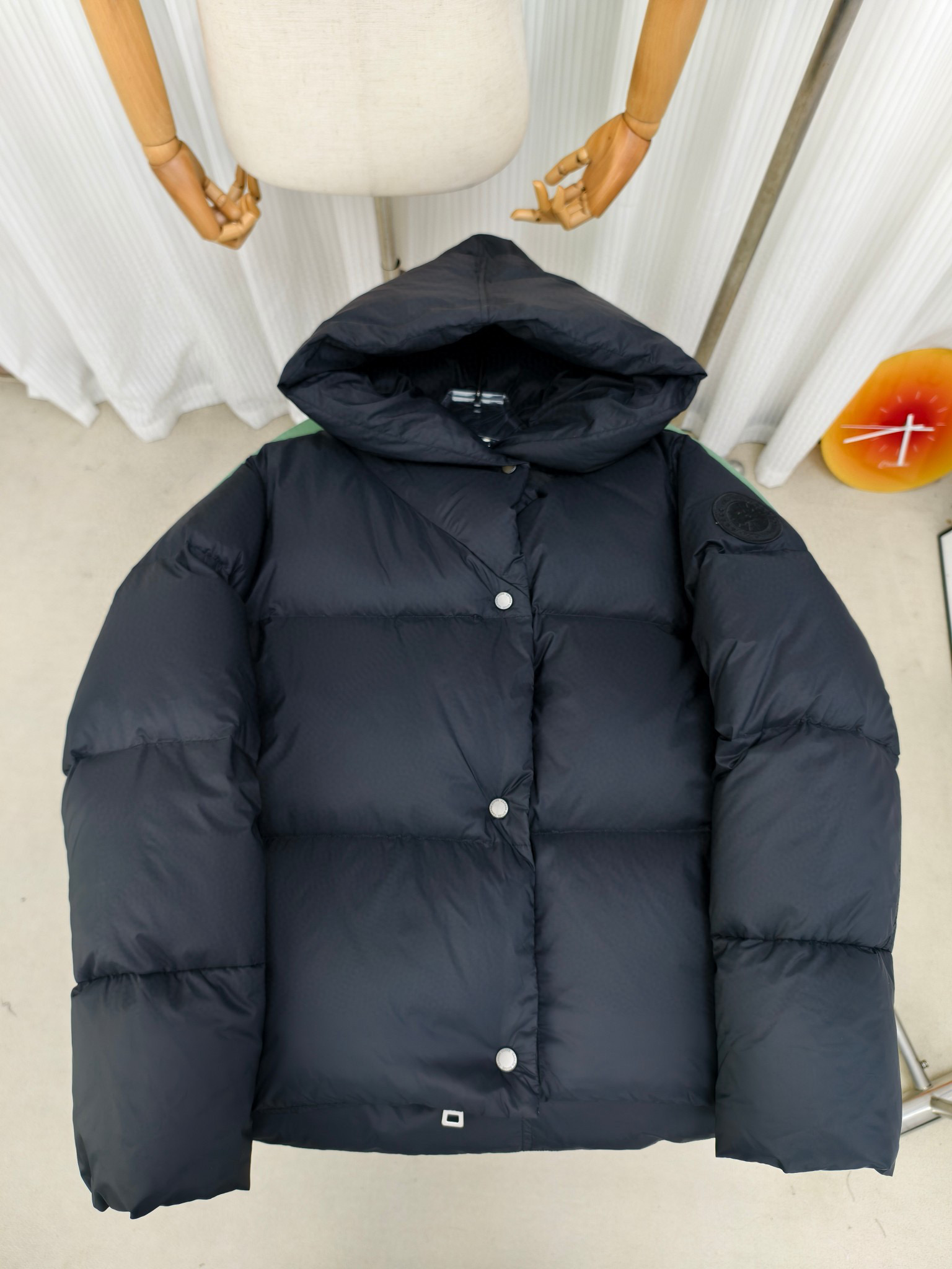 캐나다구스 남녀공용  패딩