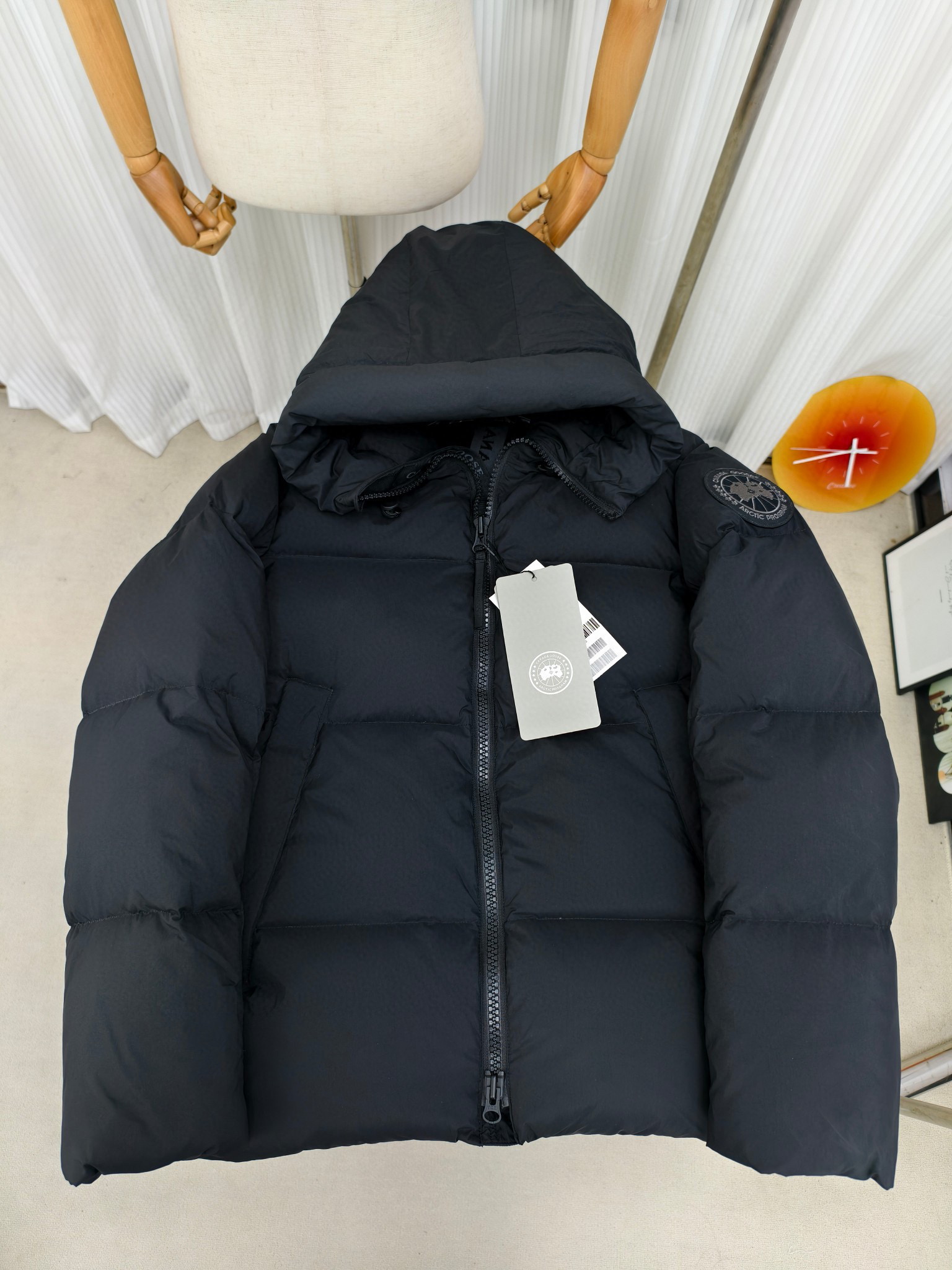 캐나다구스 남녀공용 패딩