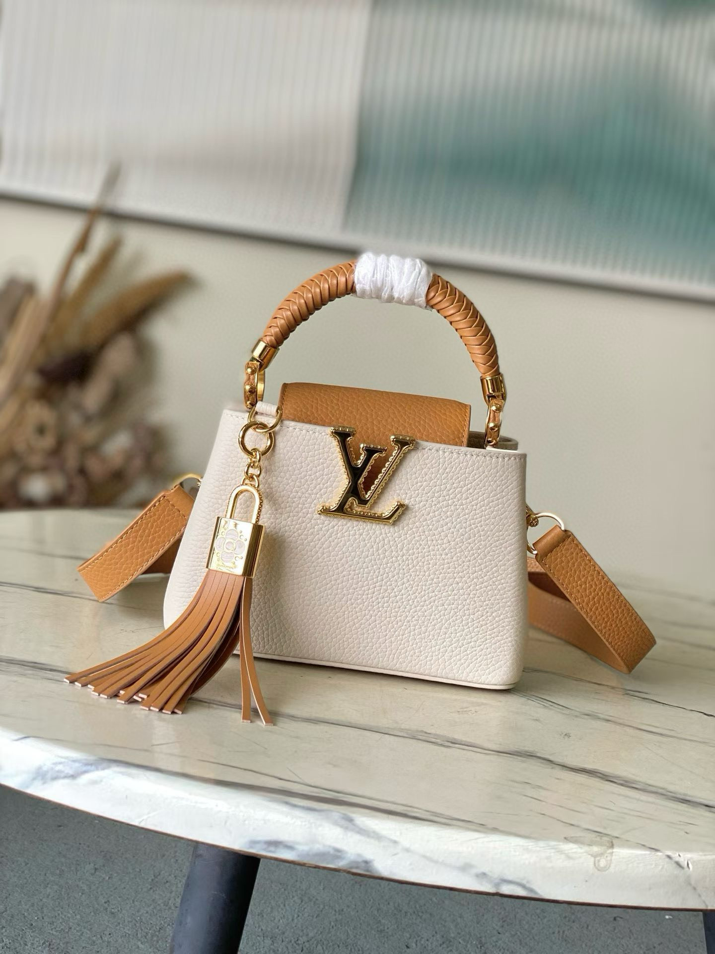 루이비통 M25466 여자가방