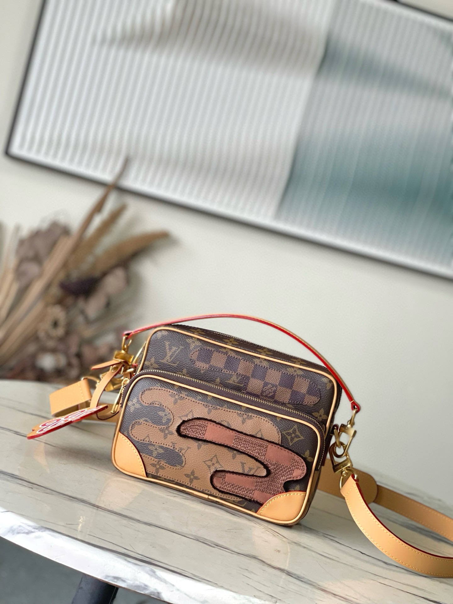 루이비통 M26068 남녀공용가방