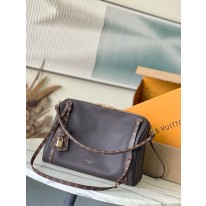 루이비통 M26397 여자가방