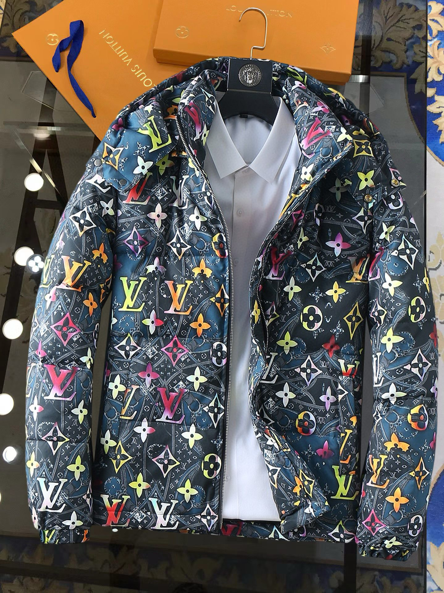 루이비통 남자 패딩