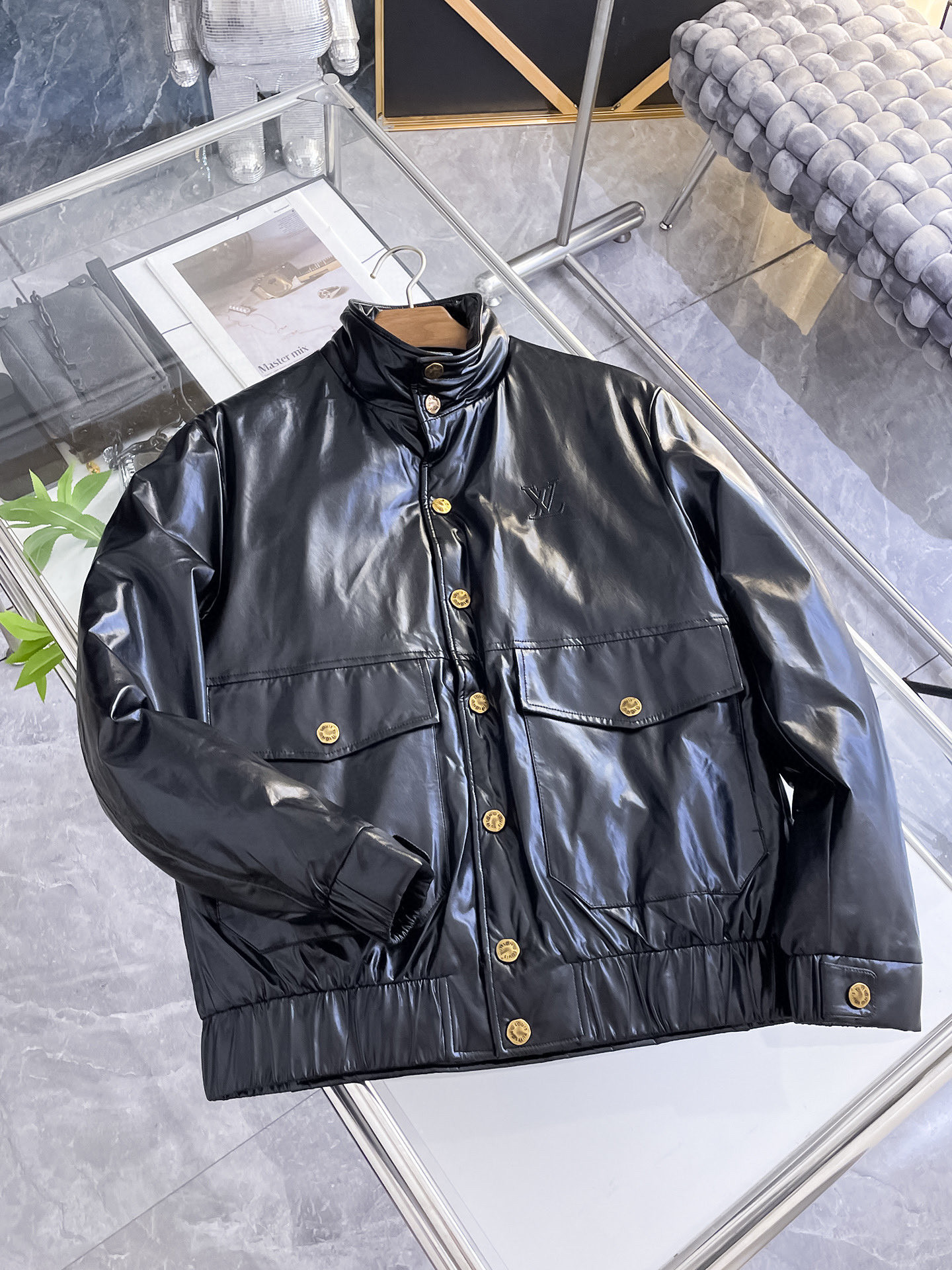 루이비통 남자 패딩