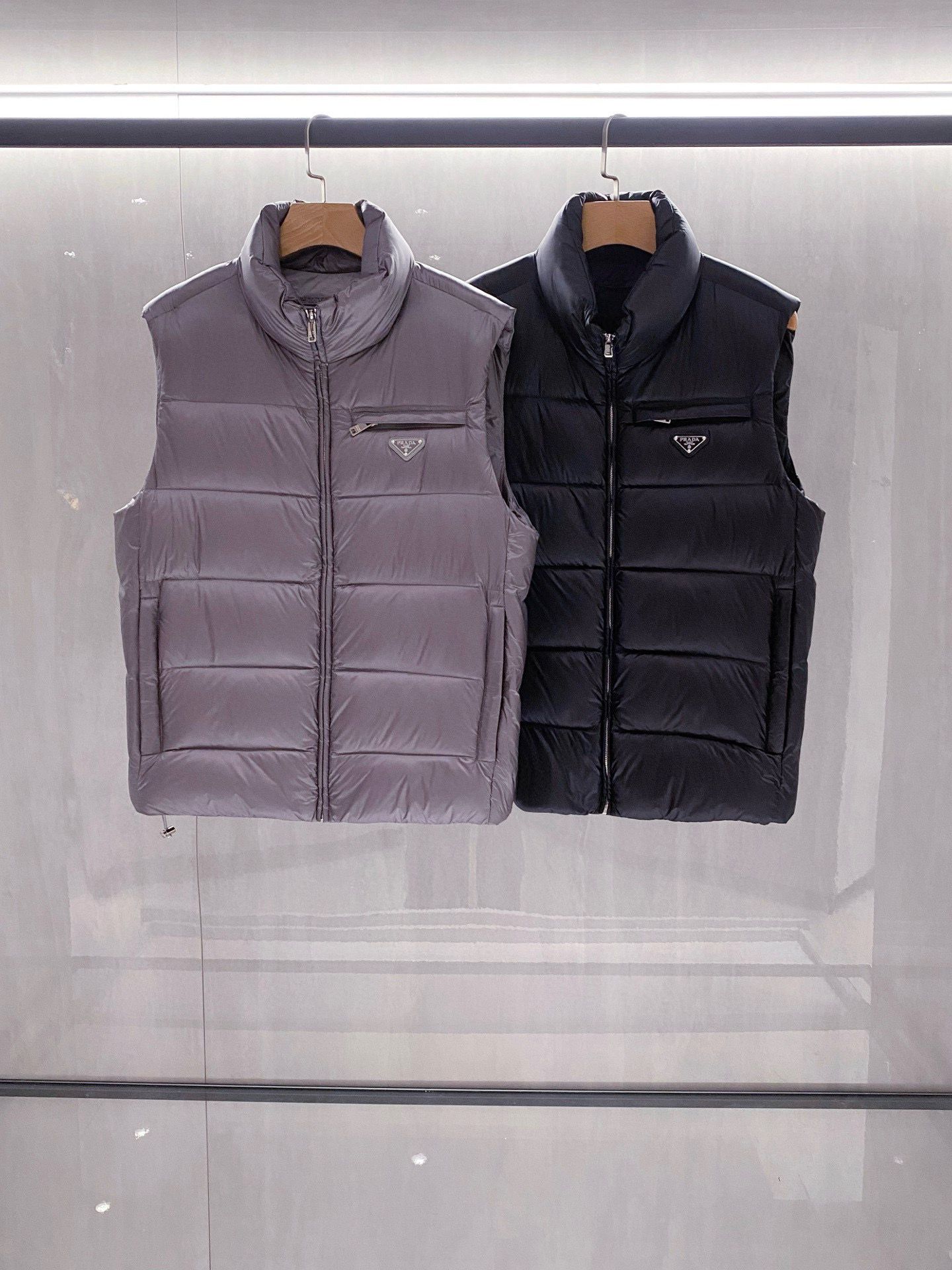 프라다 2컬러 남자 조끼