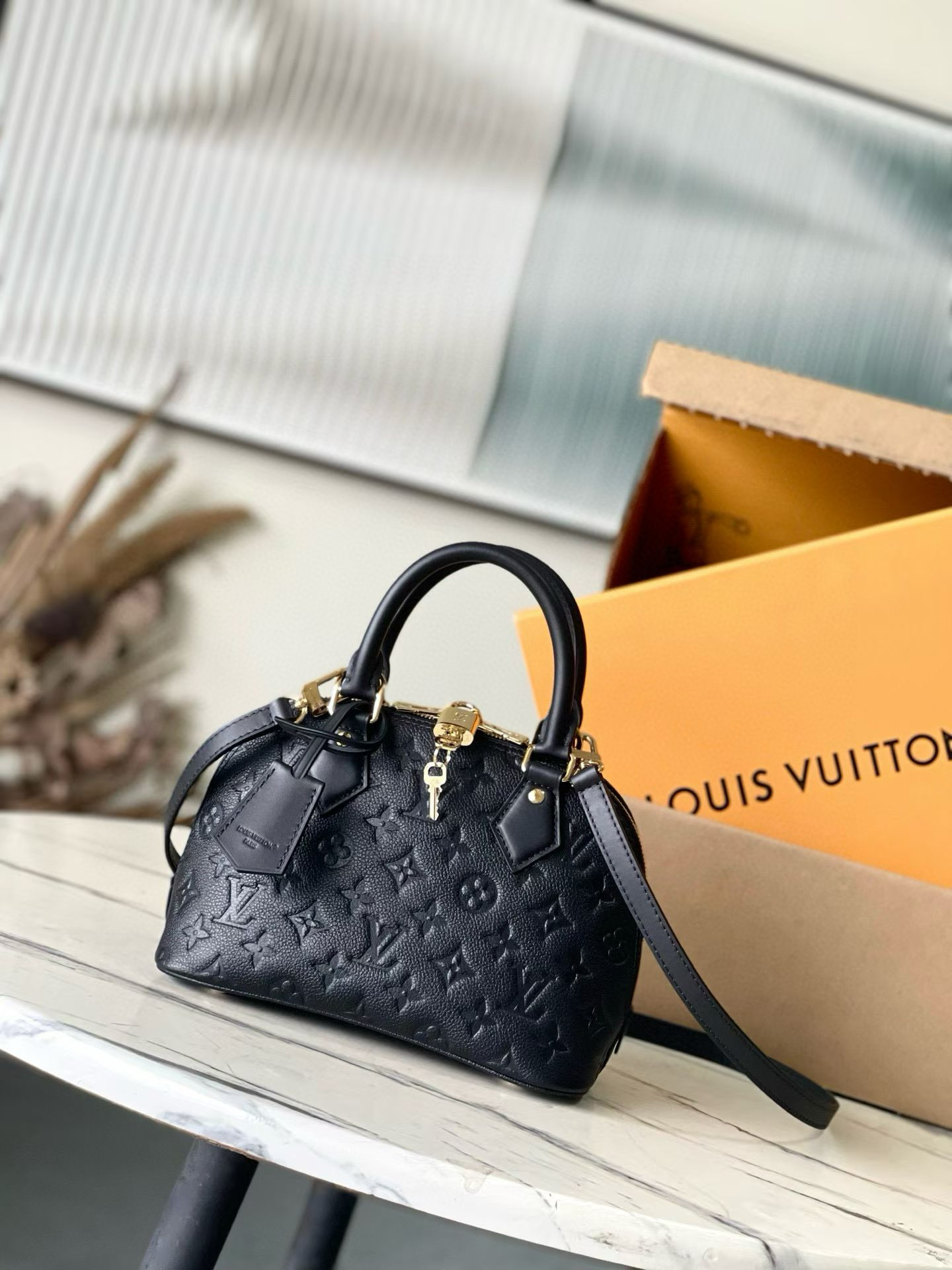 루이비통 M26409 여자가방