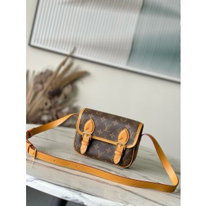 루이비통 M26805 남녀공용가방