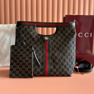 구찌 865452 남자가방