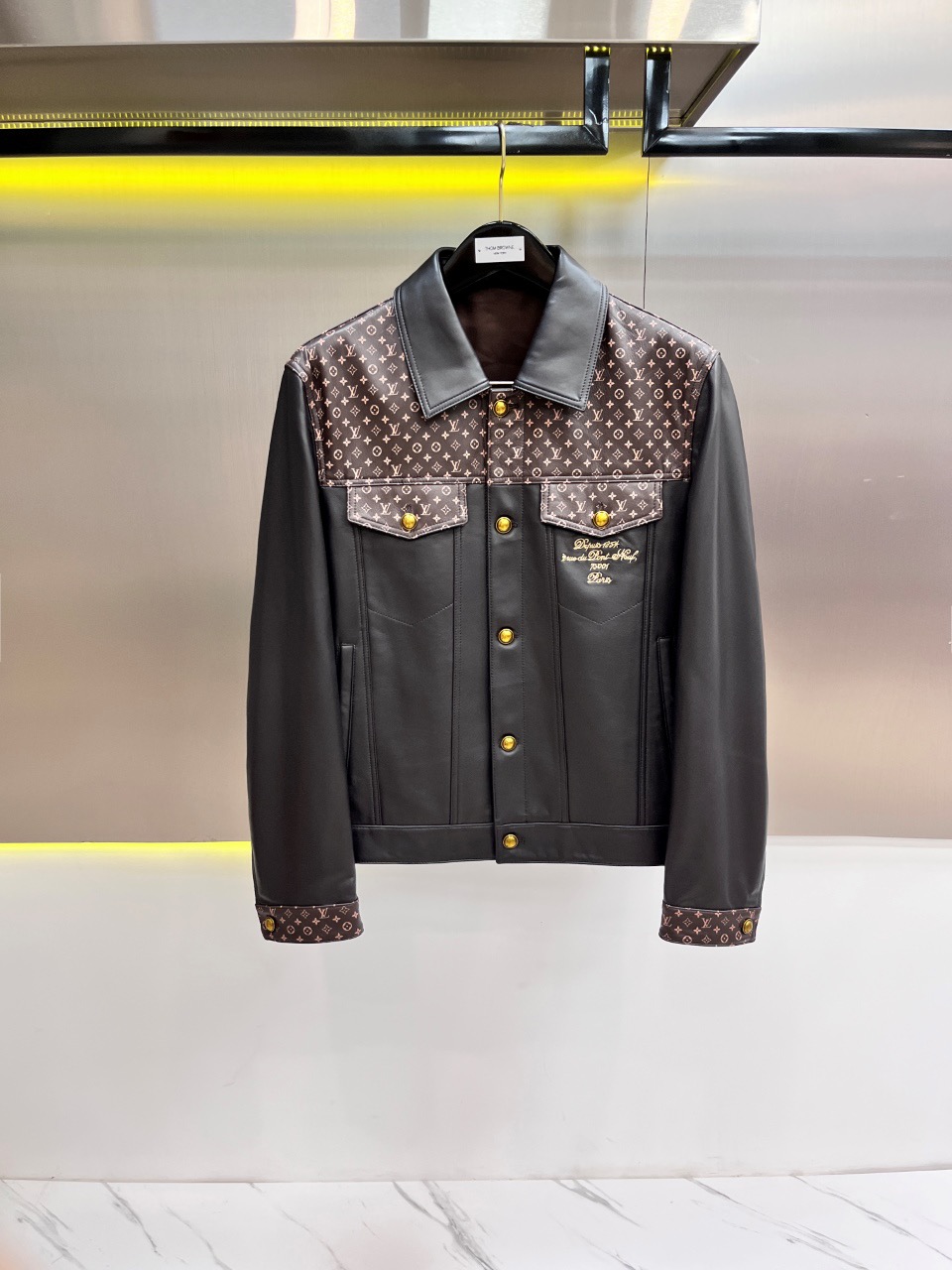 루이비통 양가죽 자켓