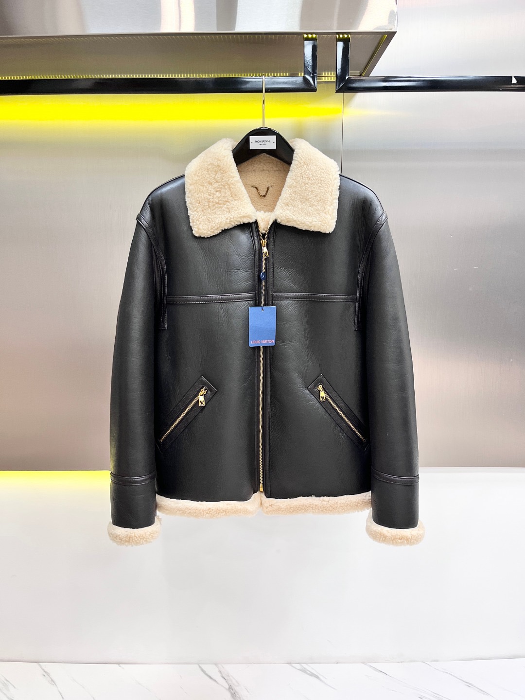 루이비통 양가죽 자켓