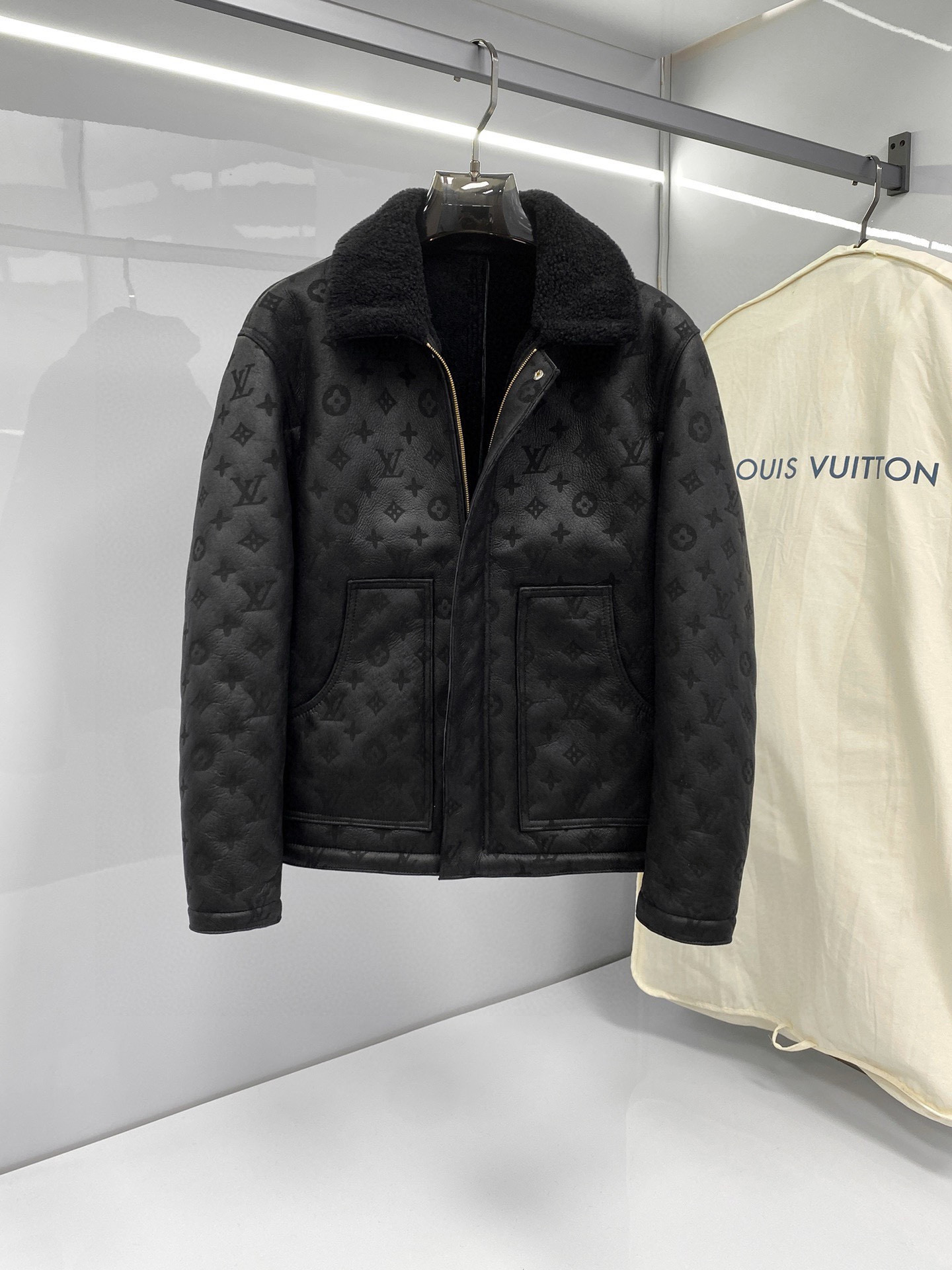 루이비통 양모 자켓