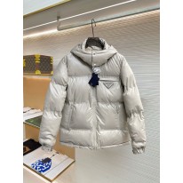 프라다 남자 패딩