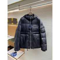 프라다 남자 패딩