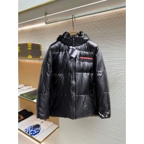 프라다 남자 패딩