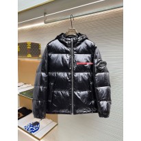 프라다 남자 패딩