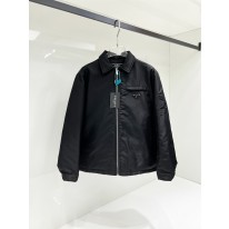 프라다 남자 패딩