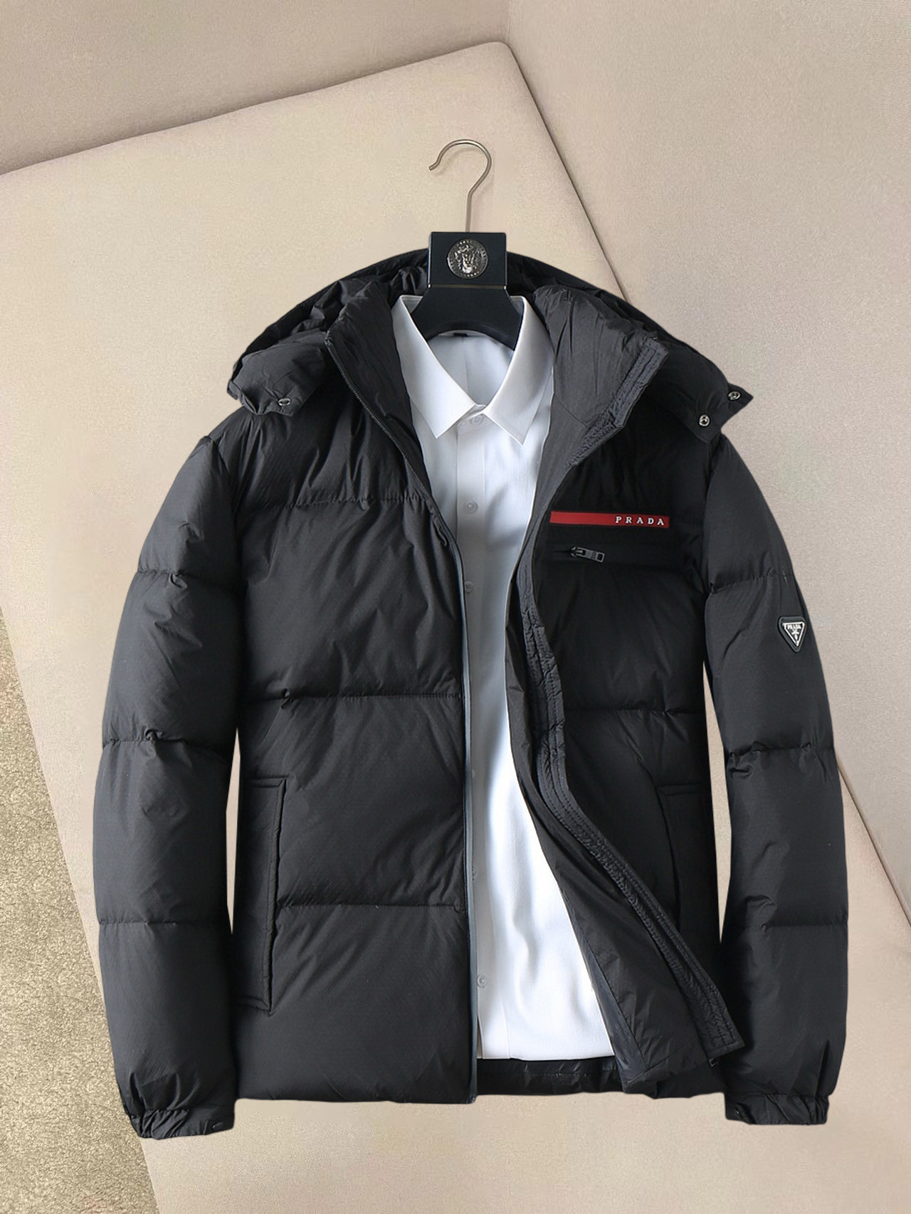 프라다 남자 패딩