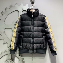 구찌 남자 패딩