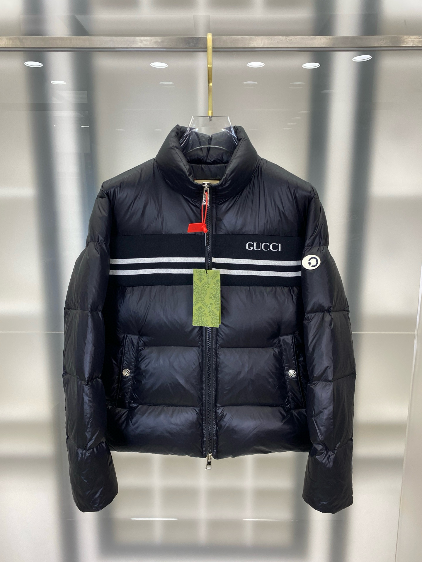 구찌 남자 패딩