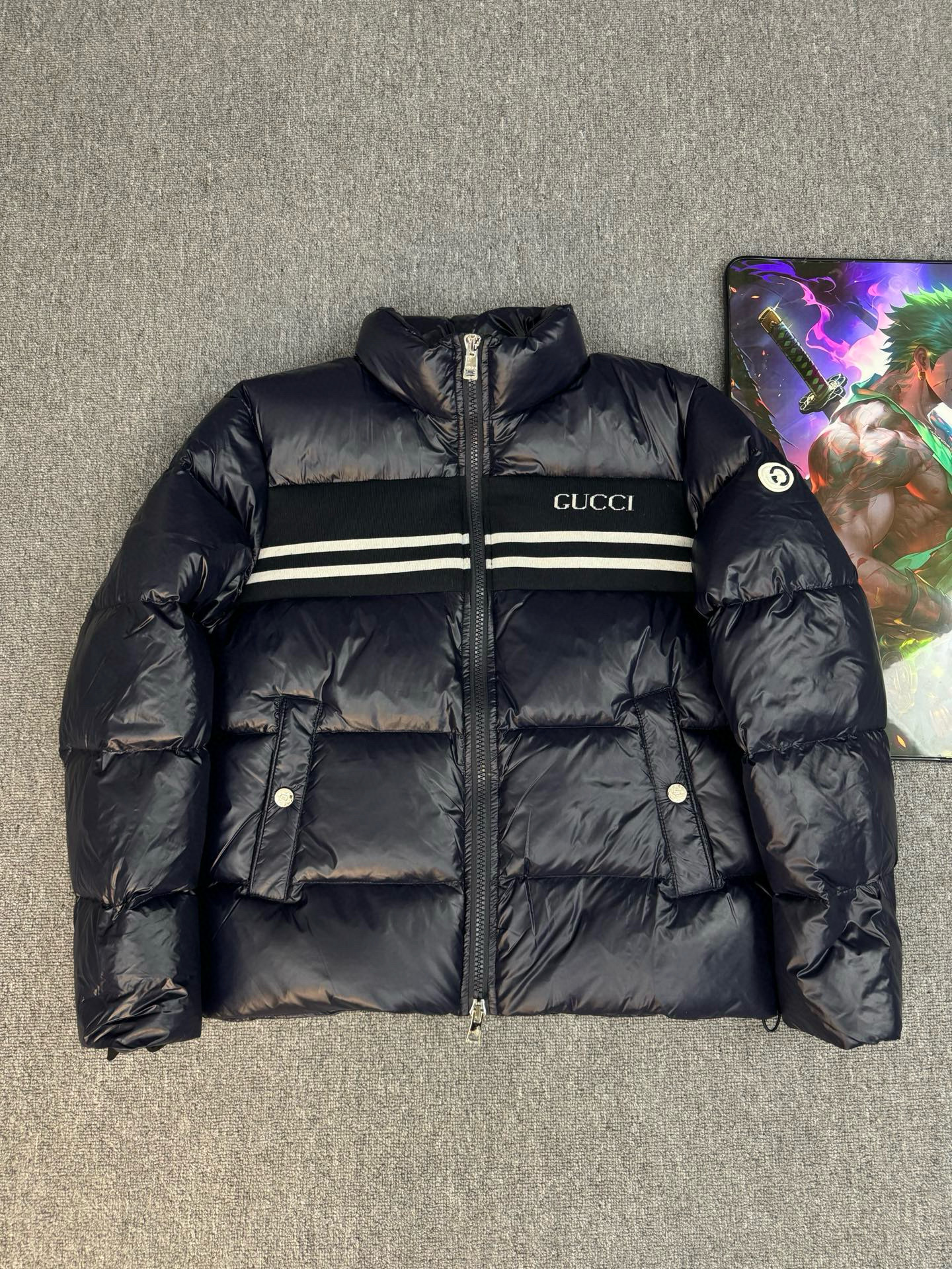 구찌 남자 패딩