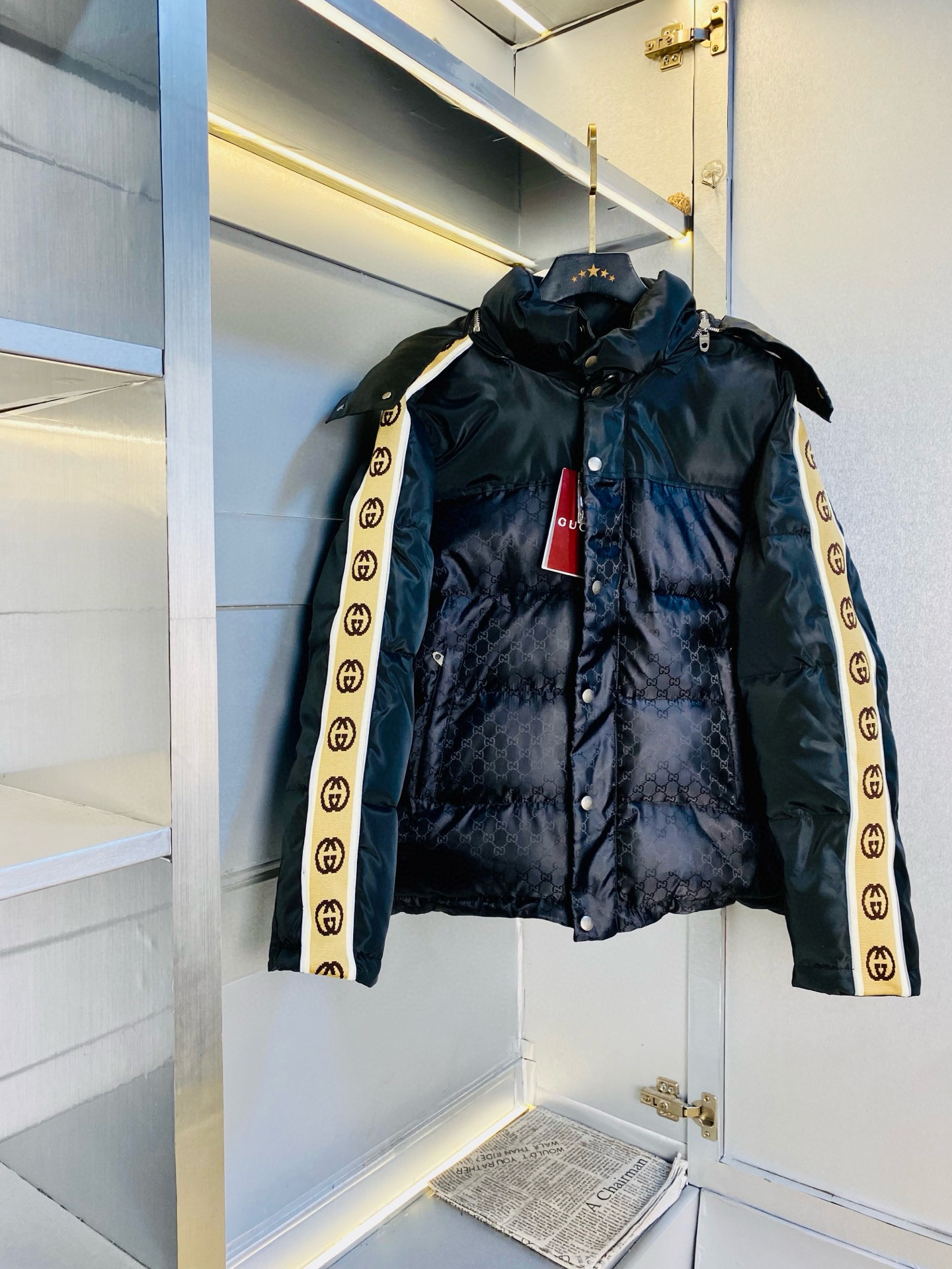 구찌 남자 패딩