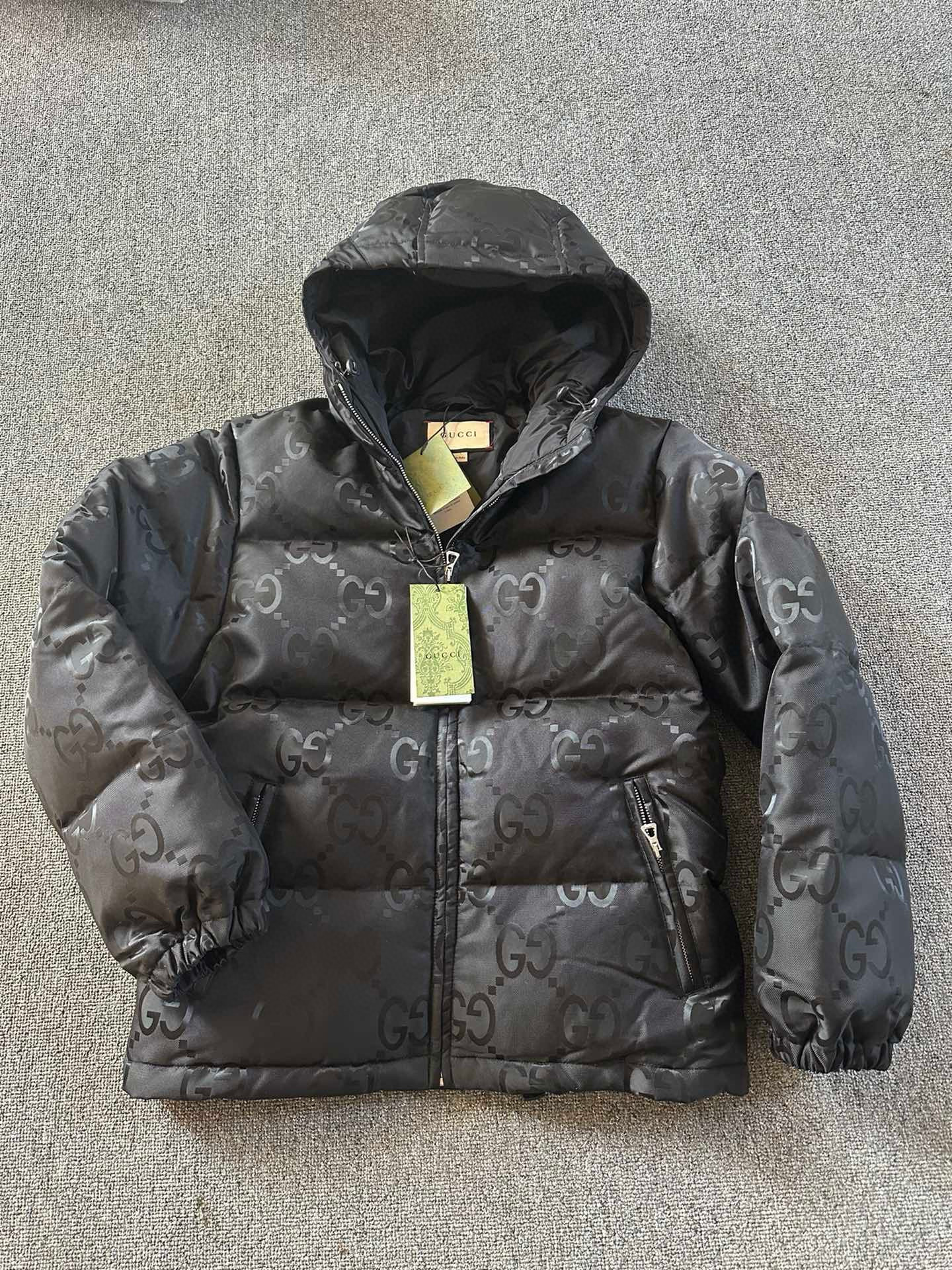 구찌 남자 패딩