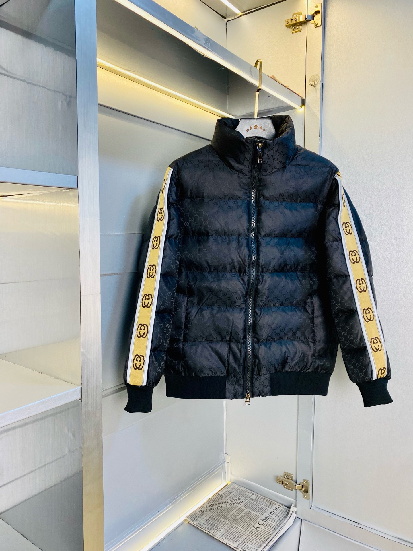 구찌 남자 패딩