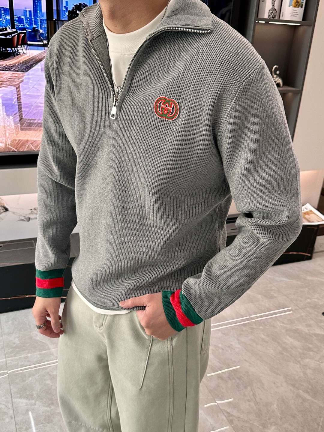 구찌 남자 니트