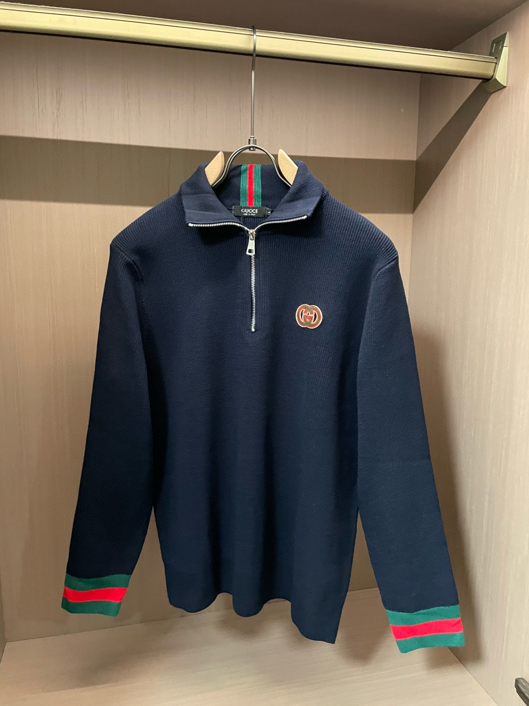 구찌 남자 니트