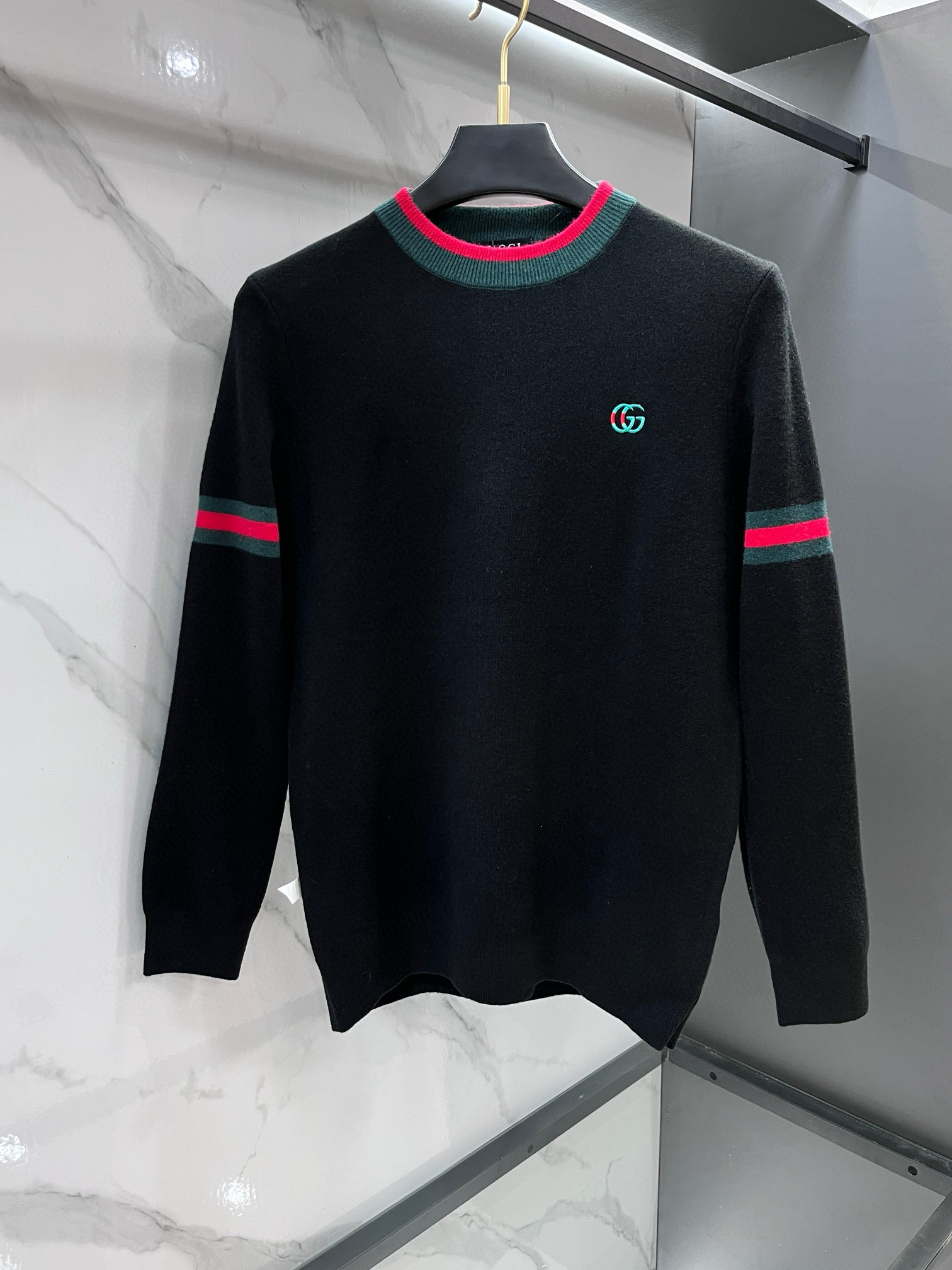 구찌 남자 니트