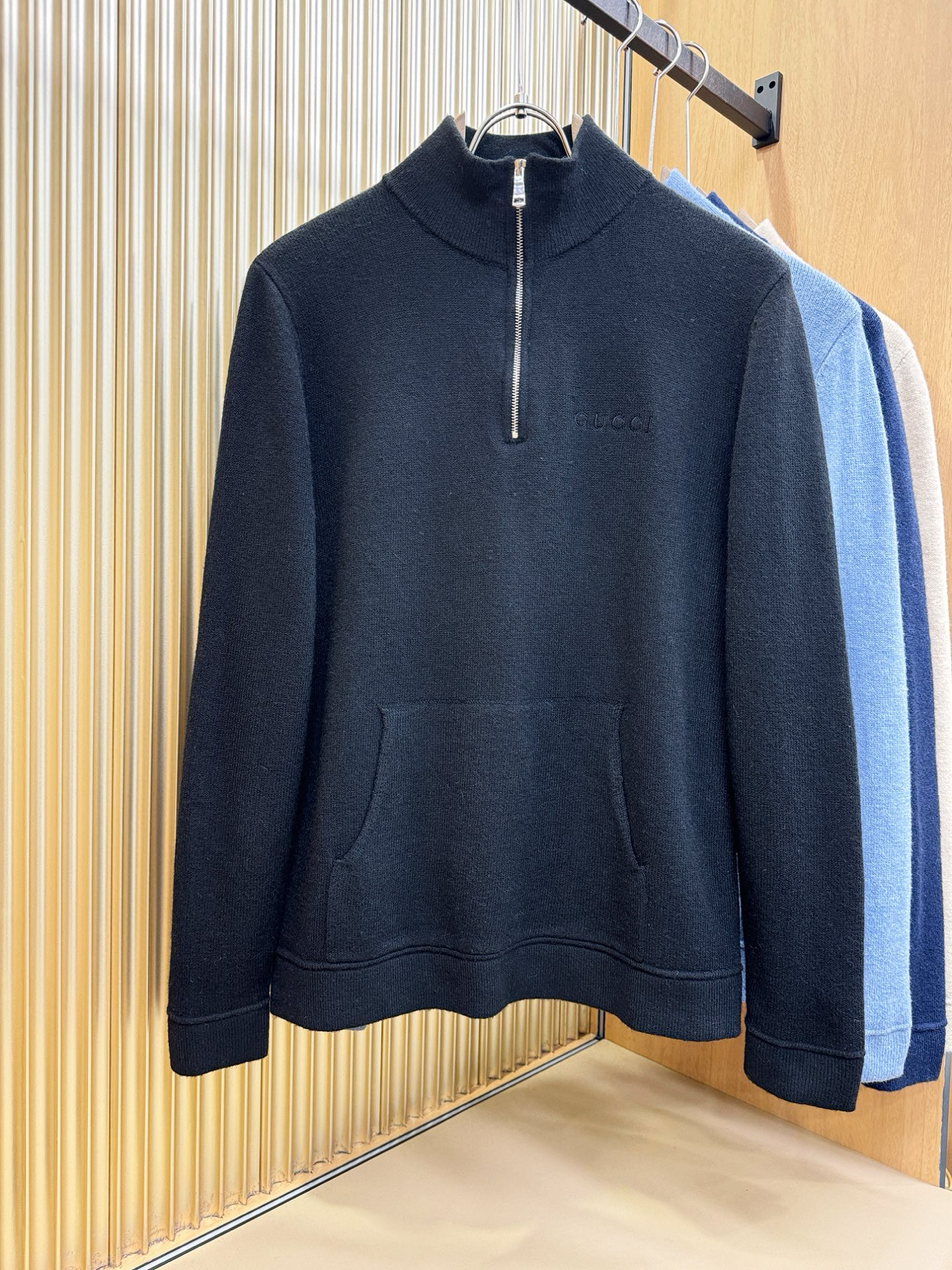 구찌 남자 니트