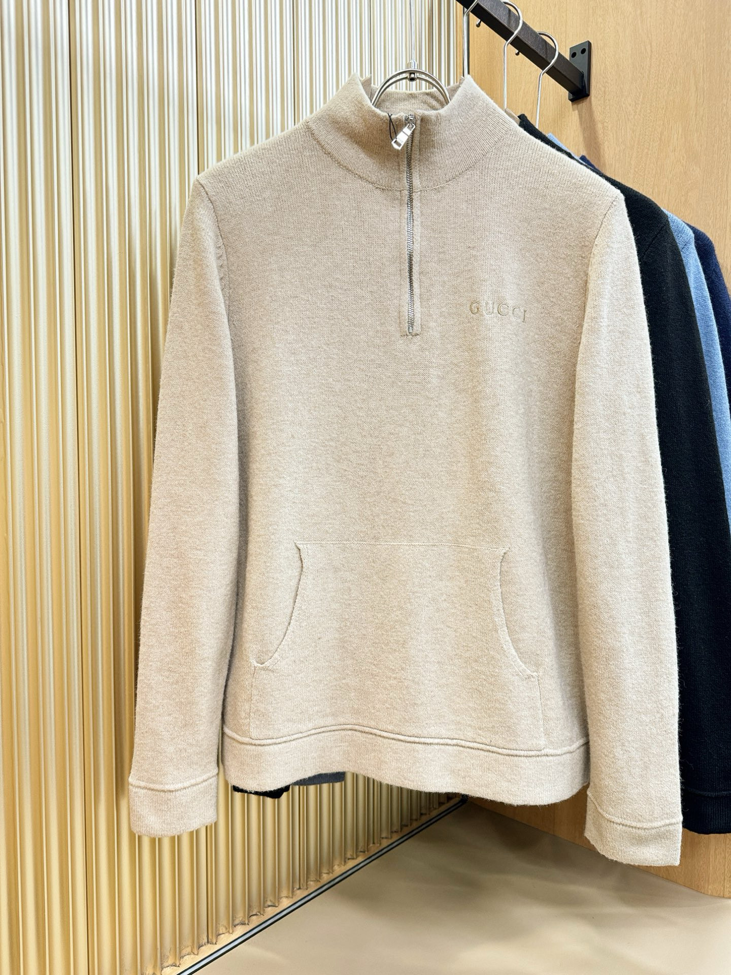 구찌 남자 니트